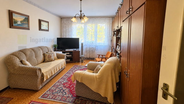 Eladó panellakás, Szegeden, Csongrádi sugárúton 54.9 M Ft