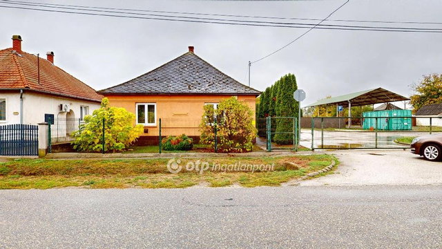 Eladó családi ház, Beregdarócon 54 M Ft, 3 szobás