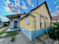 Eladó családi ház, Hajdúszováton 29.99 M Ft, 1 szobás