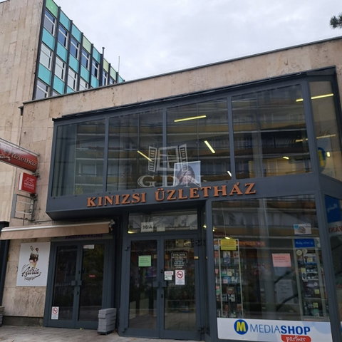 Eladó üzlethelyiség, Veszprémben 29.5 M Ft