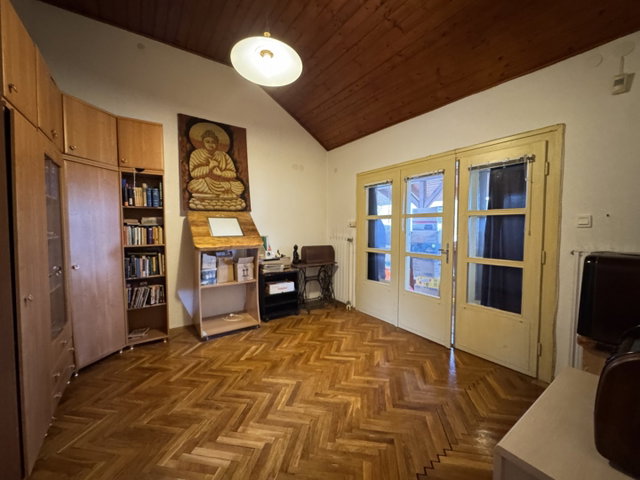 Eladó családi ház, Keszthelyen 52 M Ft, 2+4 szobás
