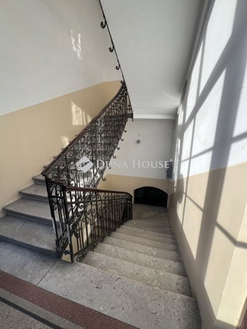 Eladó téglalakás, Budapesten, II. kerületben 69.9 M Ft, 1 szobás