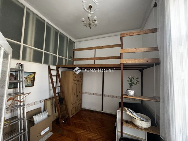Eladó téglalakás, Kiskunfélegyházán 38.9 M Ft, 4 szobás