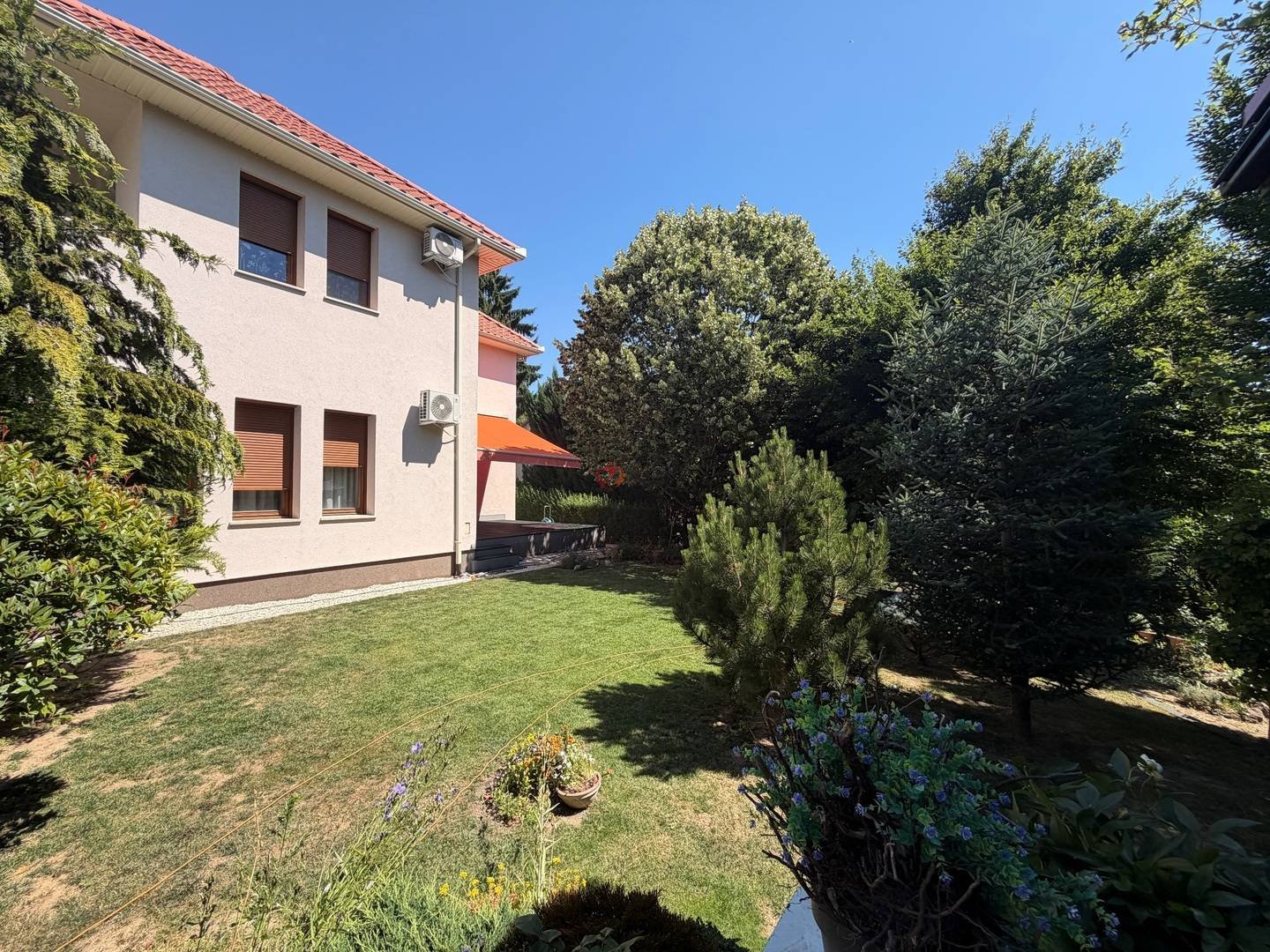 5 bed · 190m² · 1.200.000 ft