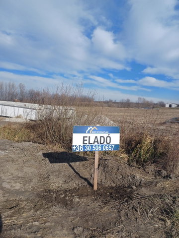 Eladó telek, Nyúlon 126 M Ft / költözzbe.hu