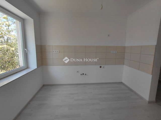 Eladó sorház, Gödöllőn, Hegy utcában 99.8 M Ft, 3 szobás