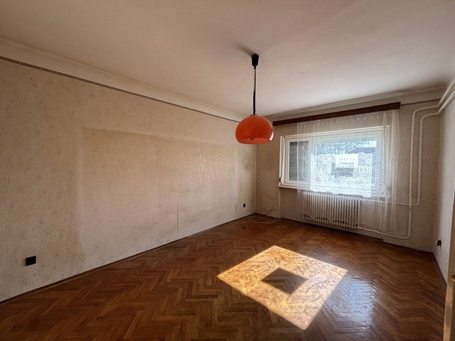Eladó családi ház, Polgáron 26.7 M Ft, 2 szobás