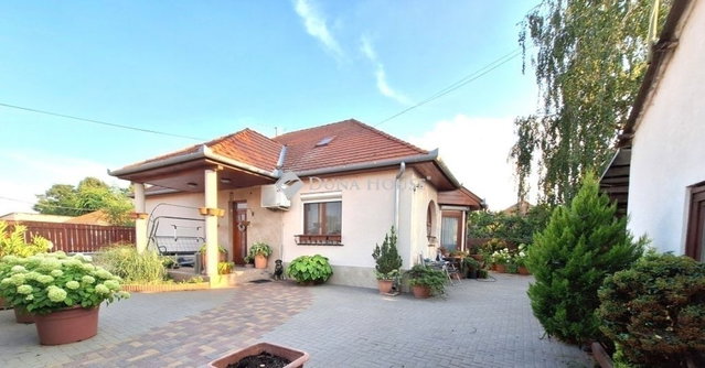 Eladó családi ház, Kecskeméten 77.8 M Ft, 4 szobás