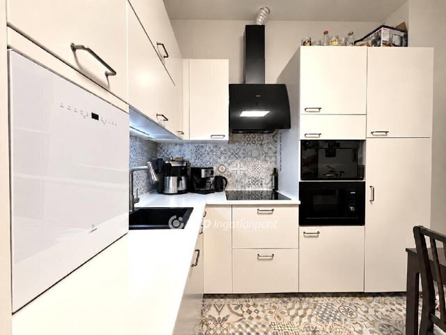 Eladó téglalakás, Budapesten, VIII. kerületben 57.99 M Ft