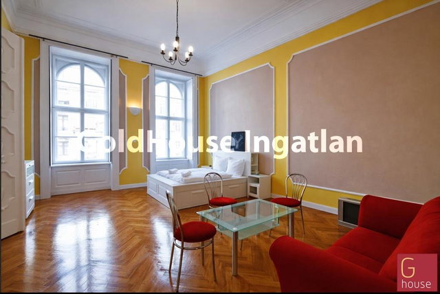 Eladó téglalakás, Budapesten, V. kerületben 150 M Ft, 2+1 szobás