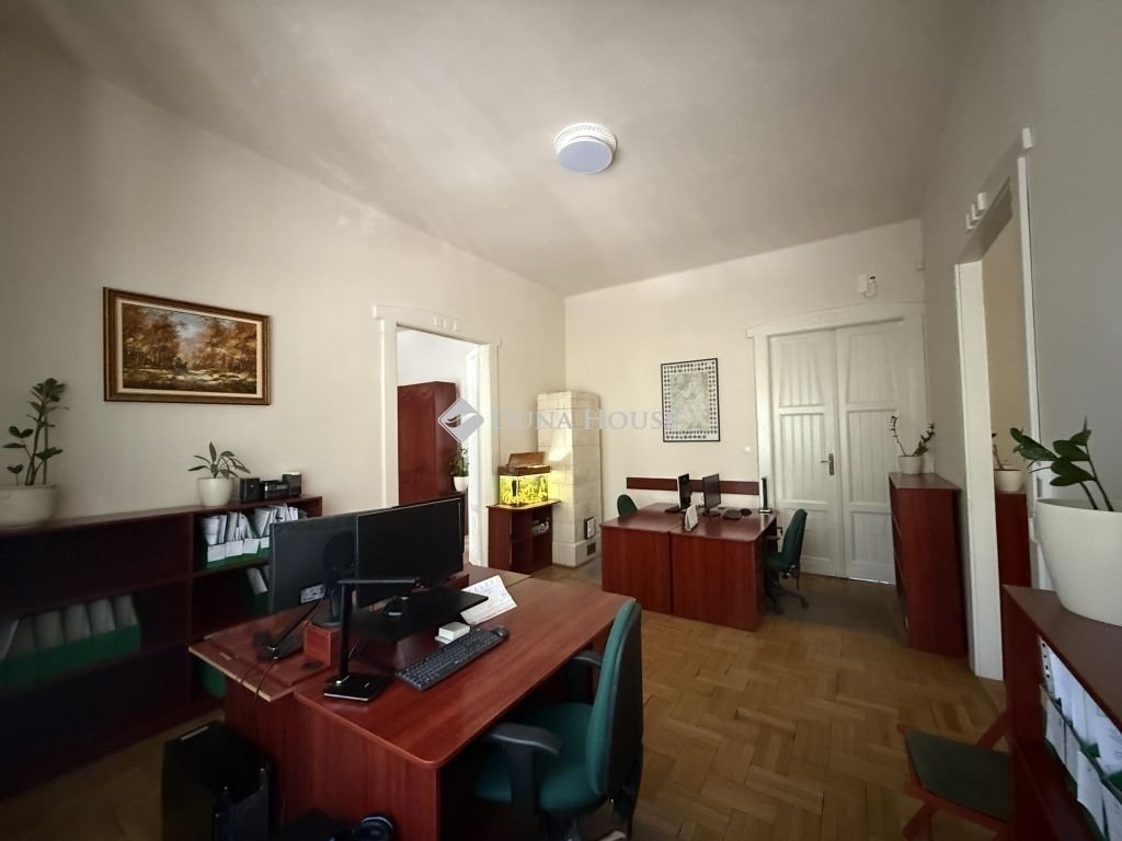 5 hálószoba · 172 m² · 169.900.000 Ft