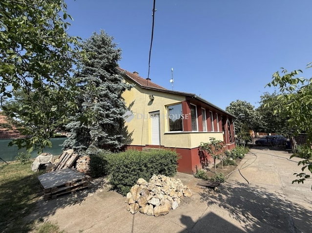 Eladó családi ház, Kecskeméten 70 M Ft, 4 szobás