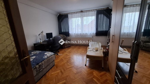 Eladó családi ház, Ráckevén 140 M Ft, 5 szobás