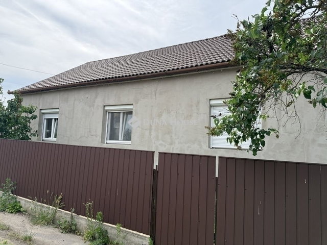 Eladó családi ház, Maglódon 115 M Ft, 4 szobás