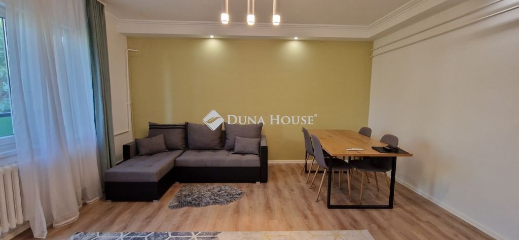 3 bed · 86m² · 220.000 ft