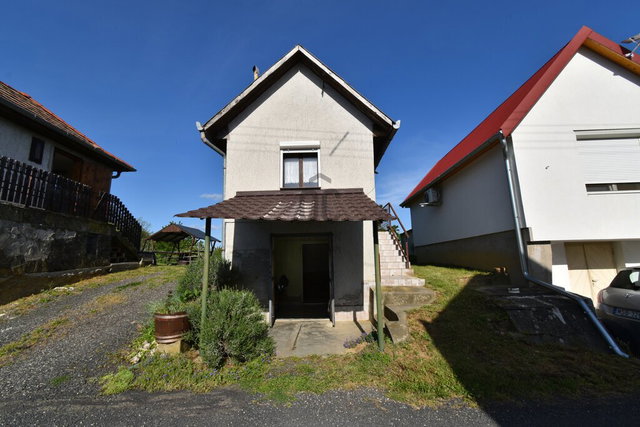 Eladó nyaraló, Bocföldén 4.5 M Ft, 1 szobás