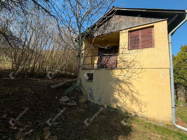 Eladó családi ház, Zalaegerszegen 11.9 M Ft, 2 szobás