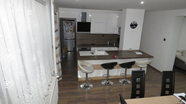Eladó családi ház, Újrónafőn 79.9 M Ft, 4 szobás