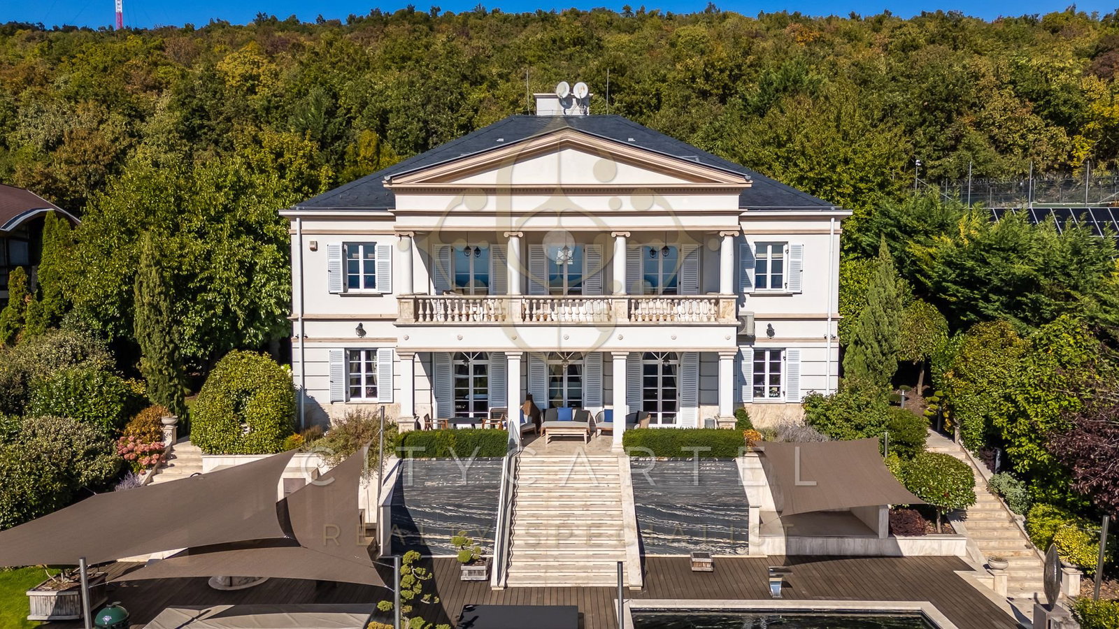 9 bed · 1467m² · 2.990.000.000 ft