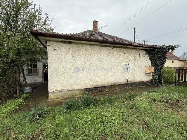 Eladó családi ház, Csengerben 6.7 M Ft, 2 szobás