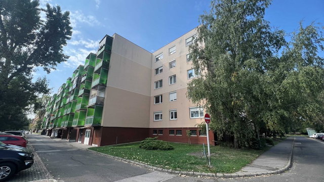 Kiadó panellakás, albérlet, Egerben 100 E Ft / hó, 1 szobás