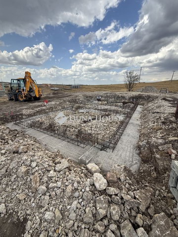 Eladó családi ház, Királyszentistvánon 83.6 M Ft, 1+3 szobás