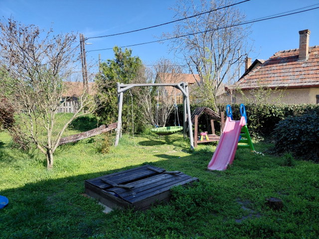 Eladó családi ház, Tápiószelén 33.99 M Ft, 2 szobás