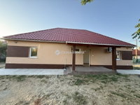 Eladó családi ház, Lajosmizsén 63.9 M Ft, 4 szobás