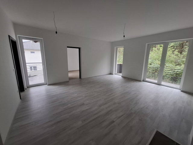 Eladó téglalakás, Mendén 89.9 M Ft, 4 szobás