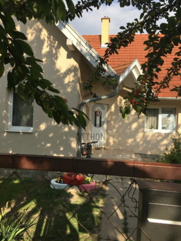 Eladó családi ház, Balatonvilágoson 165 M Ft, 5 szobás