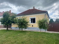 Eladó családi ház