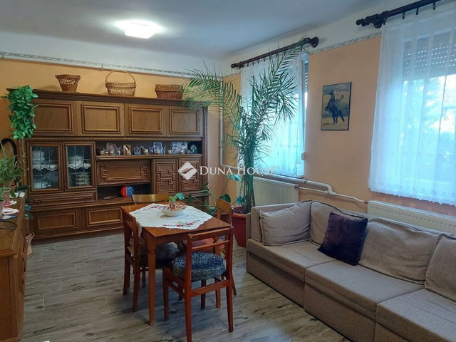 Eladó családi ház, Bugacon, Vasút utcában 34.8 M Ft, 3 szobás