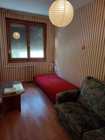 Eladó panellakás, Kecskeméten, Lánchid utcában 37.99 M Ft