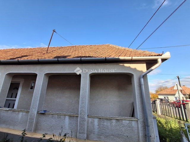 Eladó családi ház, Kurityánon 17.5 M Ft, 2 szobás