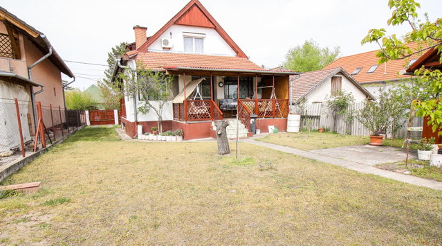 Eladó családi ház, Szigethalmon 86.99 M Ft, 4 szobás