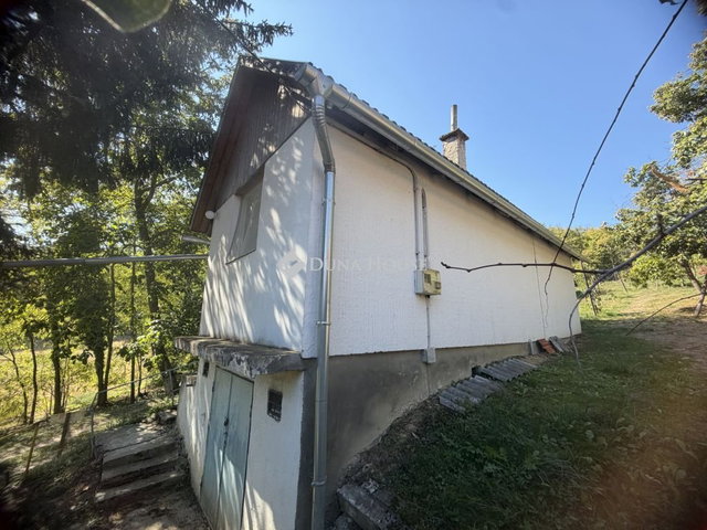 Eladó családi ház, Lovásziban 13.5 M Ft, 1 szobás