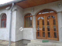 Eladó családi ház, Békéscsabán 99.5 M Ft, 8 szobás
