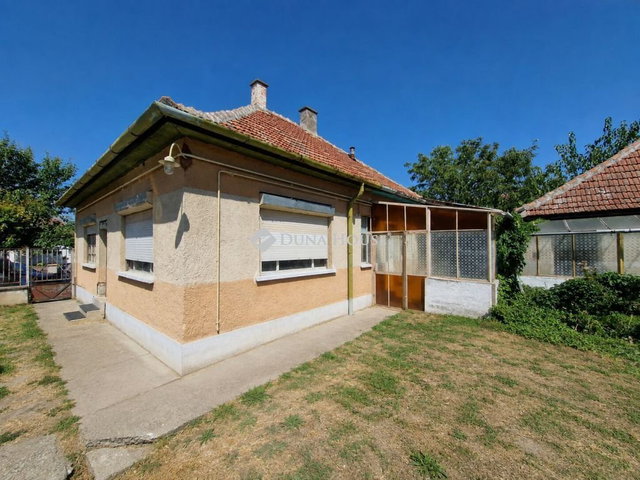 Eladó családi ház, Tataházán 7.5 M Ft, 3 szobás