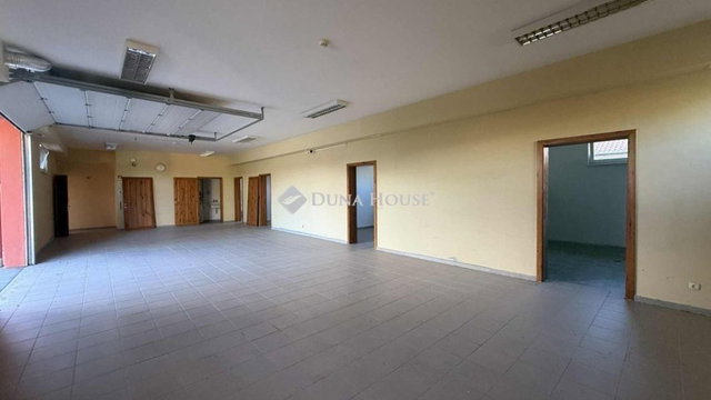 Eladó családi ház, Szombathelyen 275 M Ft, 3 szobás