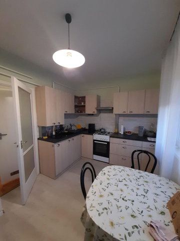 Kiadó téglalakás, albérlet, Debrecenben 300 E Ft / hó, 3 szobás