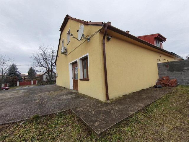 Eladó téglalakás, Győrújbaráton 66.9 M Ft, 2 szobás