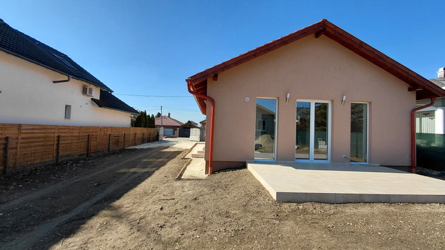 Eladó családi ház, Érden 134.9 M Ft, 4 szobás