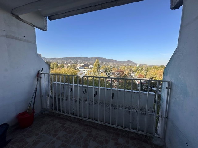 Eladó panellakás, Budapesten, III. kerületben 65 M Ft, 2 szobás