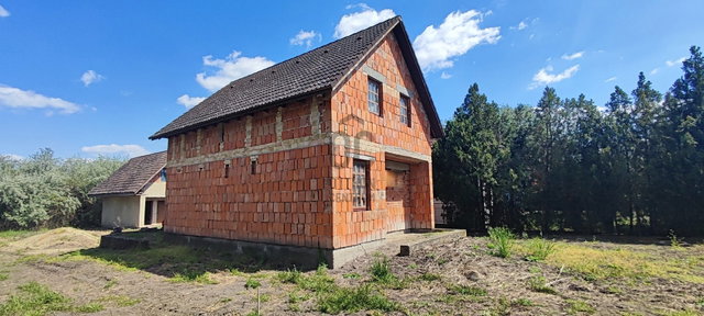 Eladó családi ház, Sarudon 22 M Ft, 5 szobás