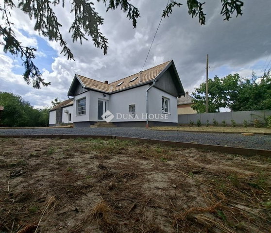 Eladó családi ház, Kisgörbőn 59.9 M Ft, 2 szobás