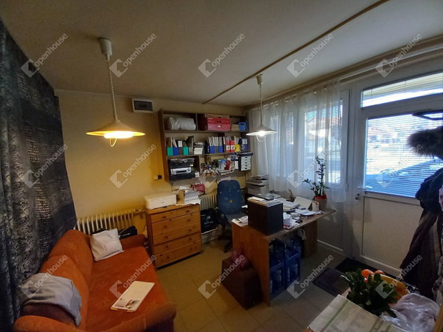 Eladó családi ház, Debrecenben 112.9 M Ft, 5 szobás