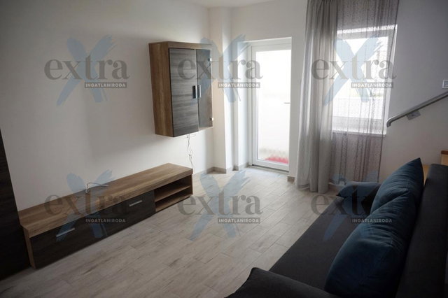 Kiadó téglalakás, albérlet, Szegeden 260 E Ft / hó, 2 szobás