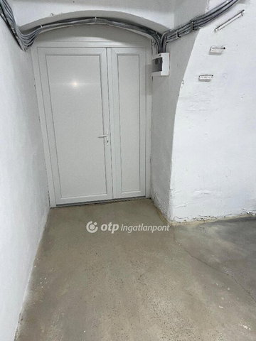 Eladó üzlethelyiség, Pécsett 30.9 M Ft / költözzbe.hu