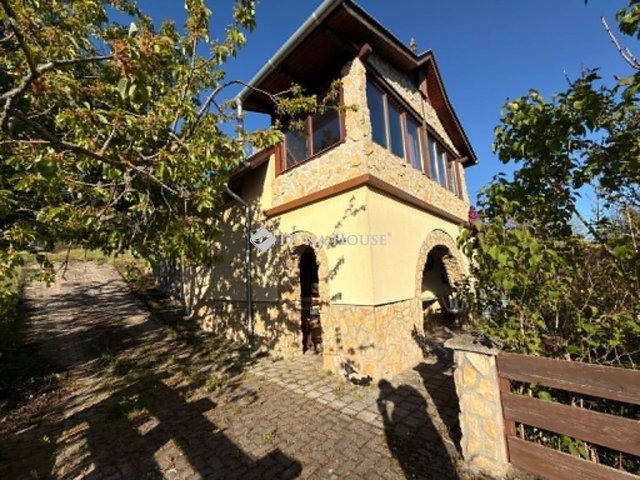 Eladó mezogazdasagi ingatlan, Piliscséven 49.9 M Ft, 4 szobás