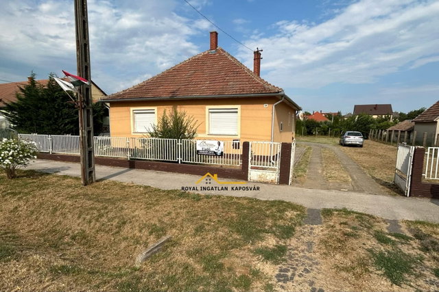 Eladó családi ház, Lengyeltótiban 41.9 M Ft, 2+1 szobás
